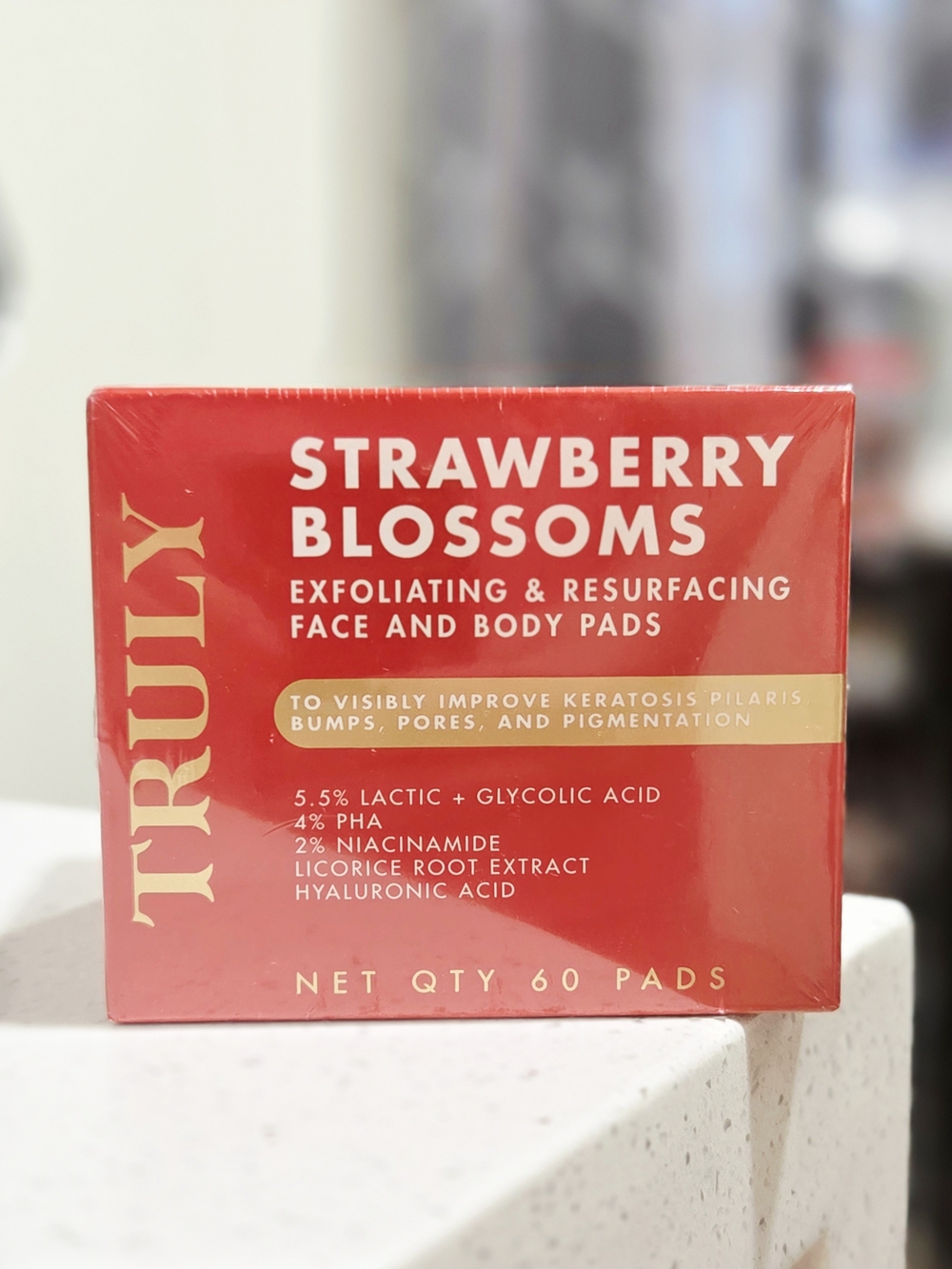 TRULY Strawberry Blossoms Exfoliating Face & Body Pads - 60 Pads